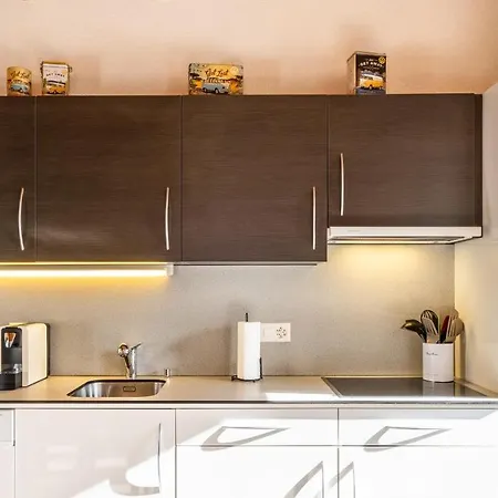 Apartment O Rendez Vous Maison Mitoyenne Piscine Chauffee Mars-octobre *