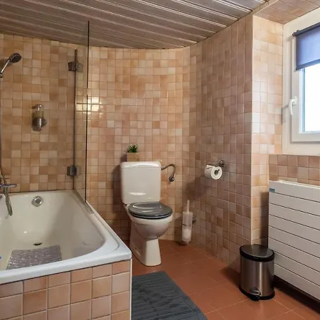 O Rendez Vous Maison Mitoyenne Piscine Chauffee Mars-octobre Apartment Grimisuat