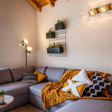 O Rendez Vous Maison Mitoyenne Piscine Chauffee Mars-octobre *