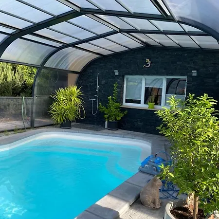 O Rendez Vous Maison Mitoyenne Piscine Chauffée Mars-octobre *
