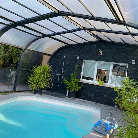 아파트 O Rendez Vous Maison Mitoyenne Piscine Chauffee Mars-octobre
